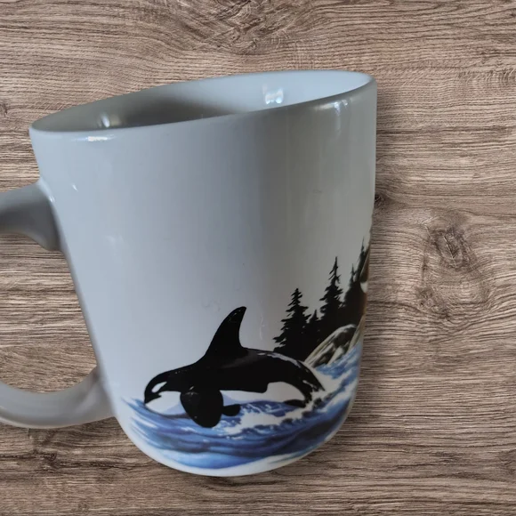 Orca Whale Ceramic Mug - Picture 5 of 8